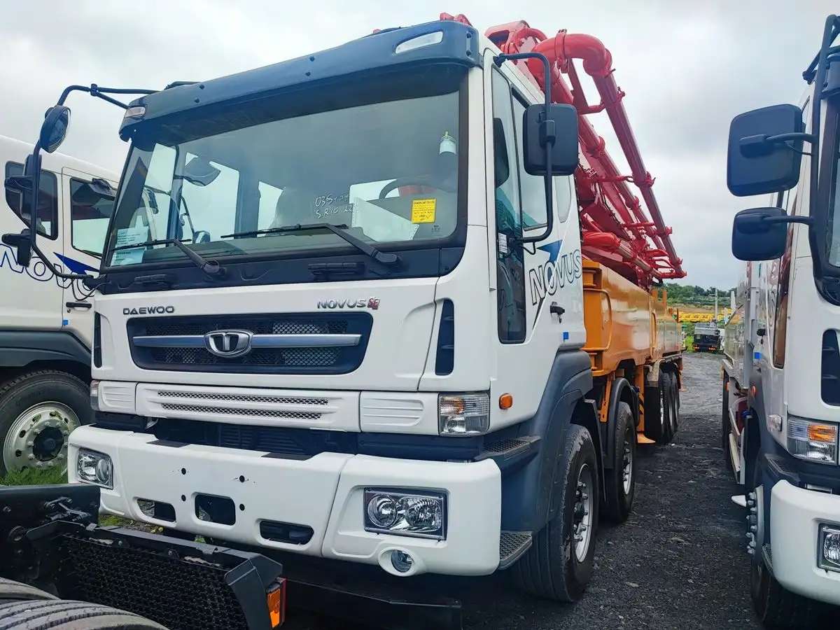 Автобетононасос Everdigm 60 БУ 2013г наработка в Ю.Корее на новом шасси DAEWOO NOVUS CR7D8 2023г
