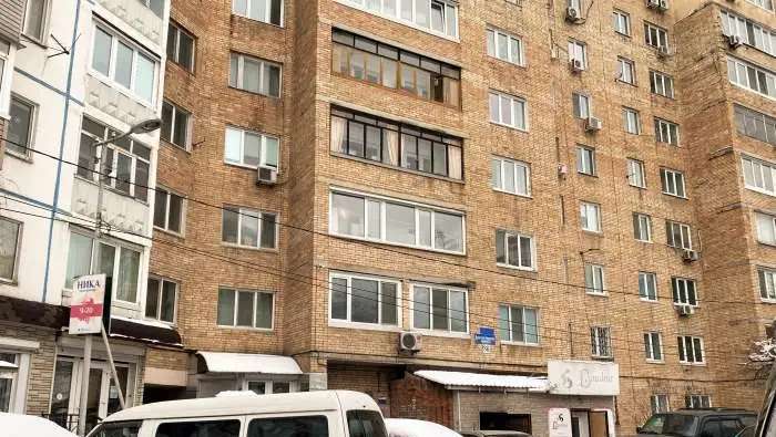 Недорого продам небольшую студия для жизни или сдачи в аренду!, 1 эт., Ленинский, г., ул. Красного Знамени 86