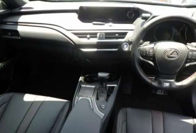 Lexus UX