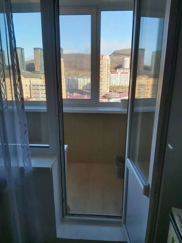 Трёхкомнатная квартира, Приморский край ул.Адмирала Смирног дом 18 кв.221, 68,30 м², 6 эт., Первореченский, Приморский край г. ул.Адмирала Смирног дом 18 кв.221