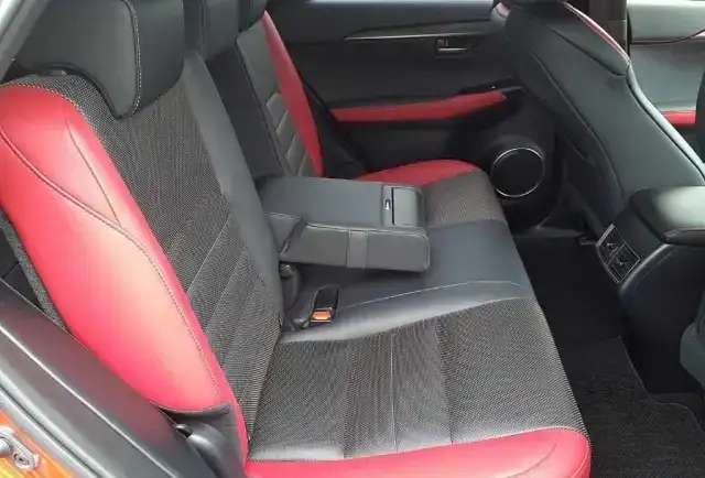 Lexus NX300