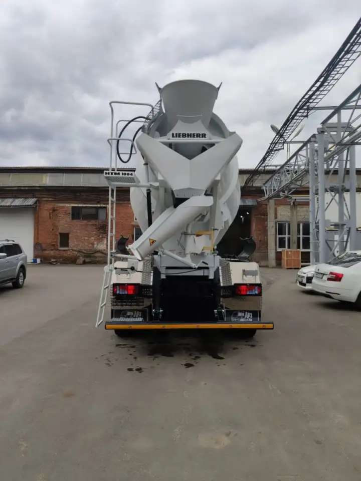 Миксер 10 м3 LIEBHERR тип HTM 1004F на шасси DaewooNovus CR8M7