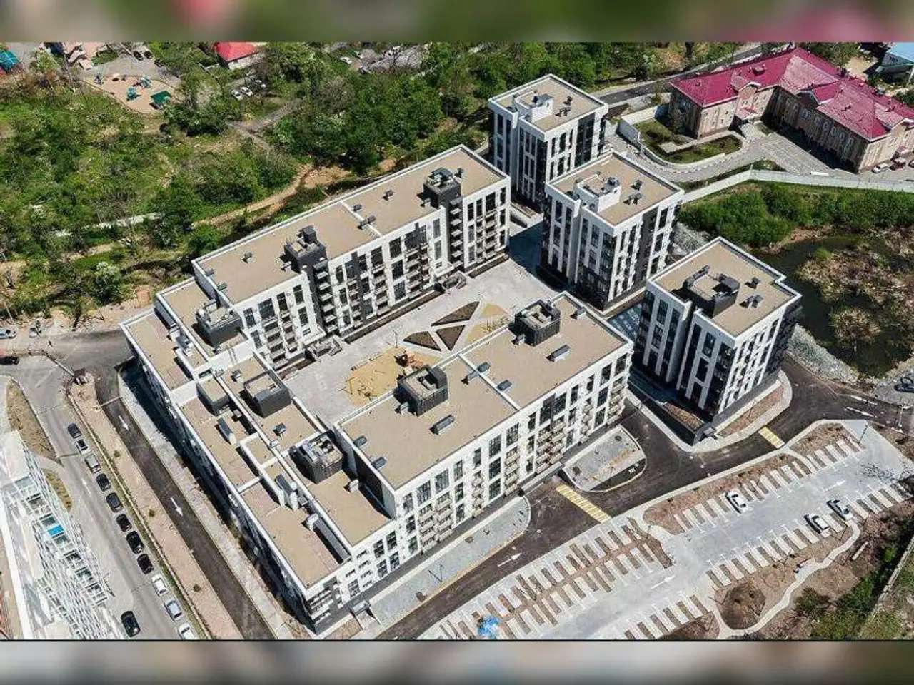Продается 4-комн. квартира 100 кв.м.