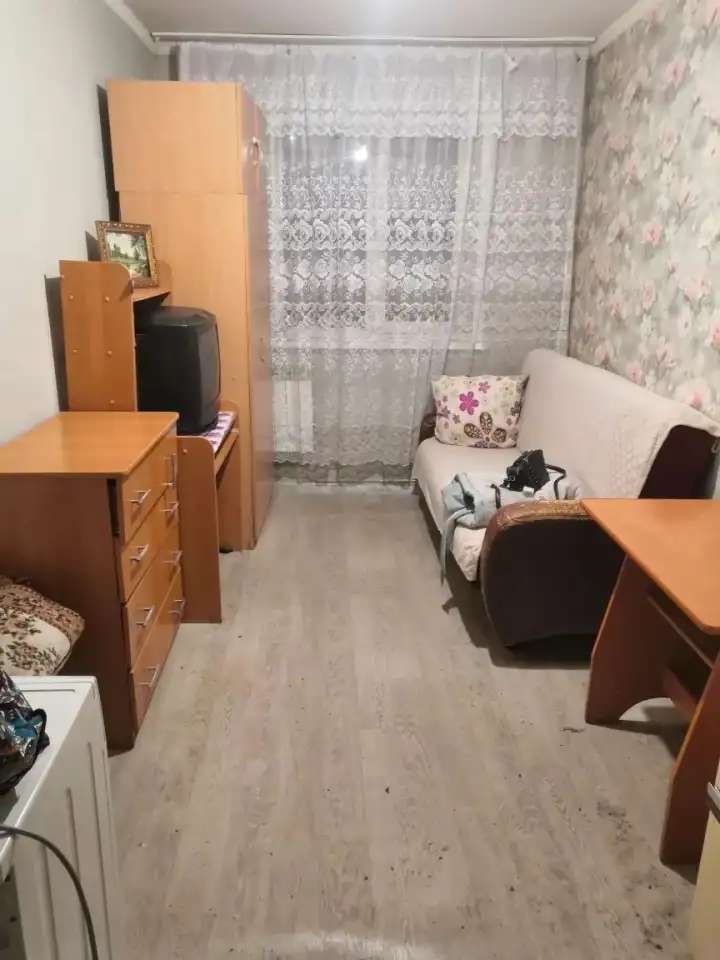 Продам гостинку на гастелло 27, 14 кв метров