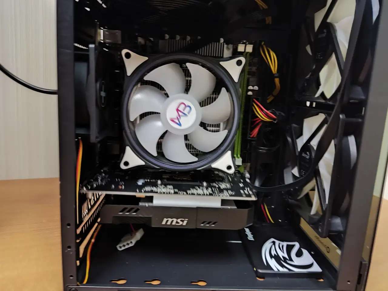 Новый 8 ядерный игровой компьютер intel16GBGTX