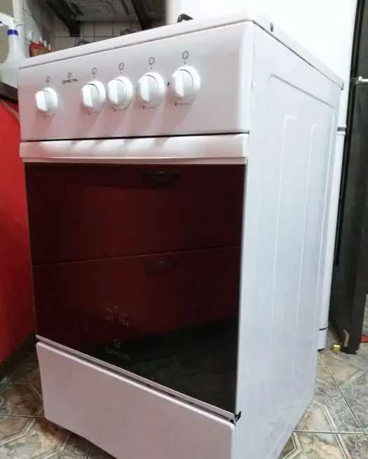 Продам Газовую плиту GRETA 1470