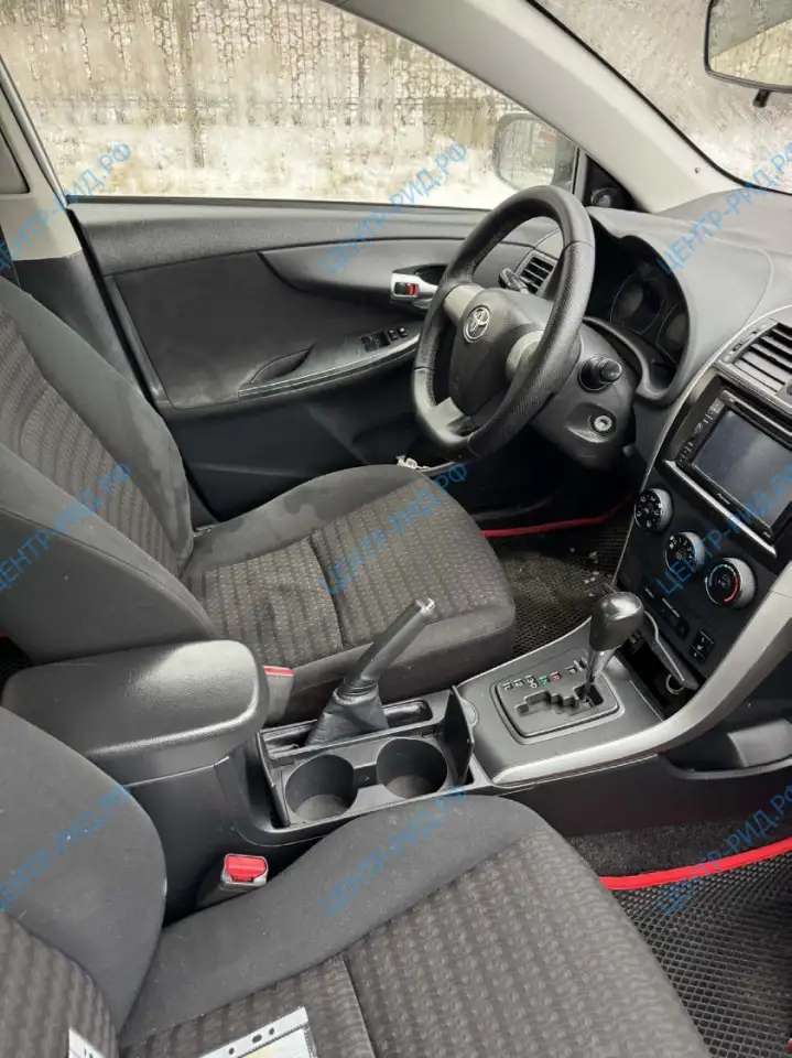 Автомобиль Toyota Corolla, 2012