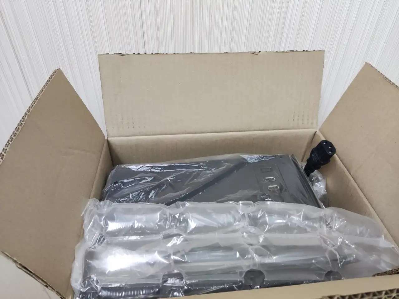 Новый 8 ядерный игровой компьютер intel16GBGTX