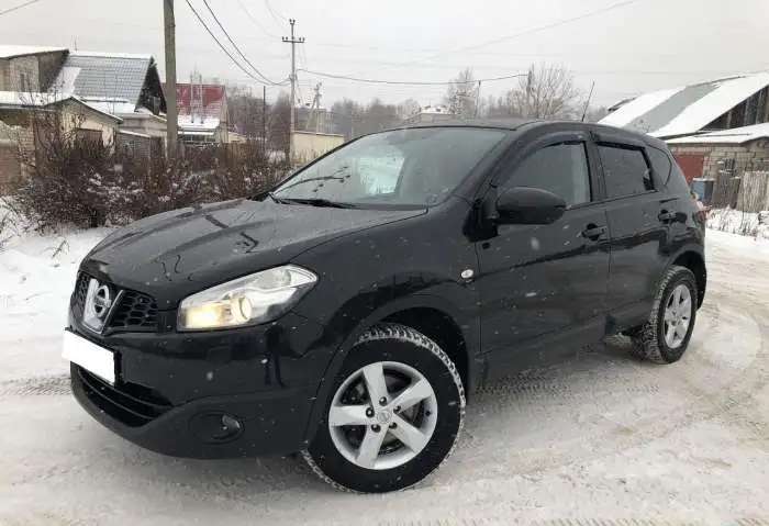 Nissan Qashqai, цвет черный