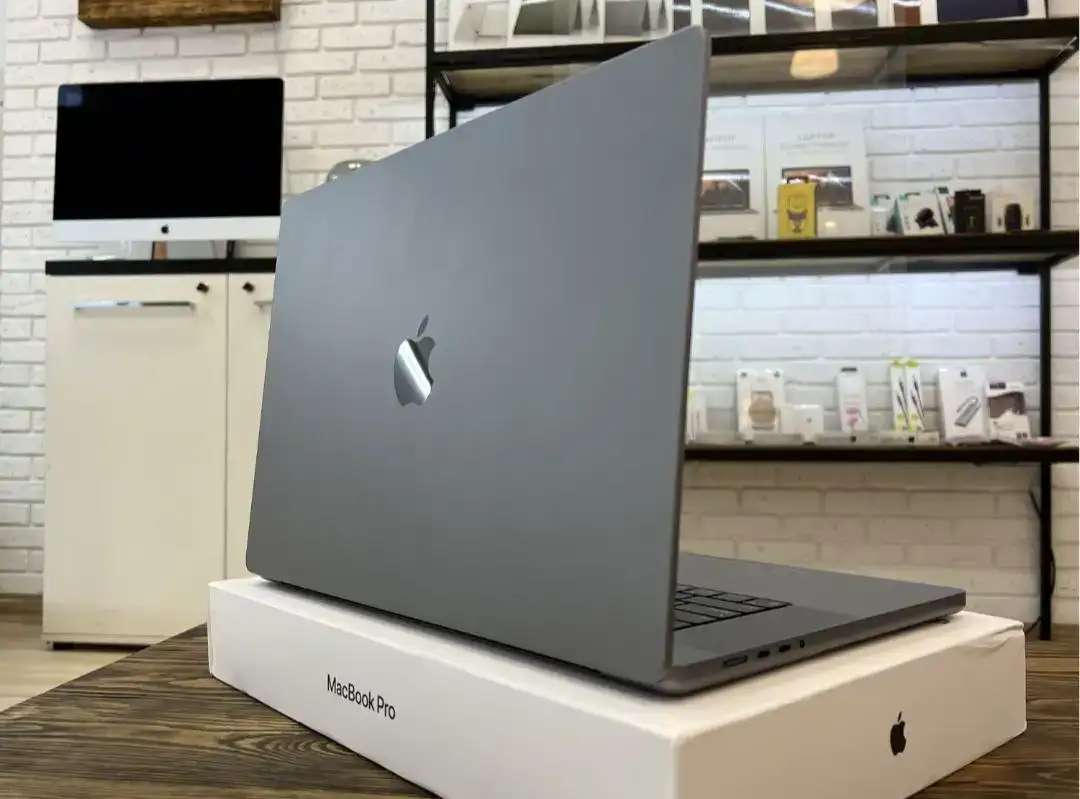 MacBook Pro 16 M1 Pro 2021