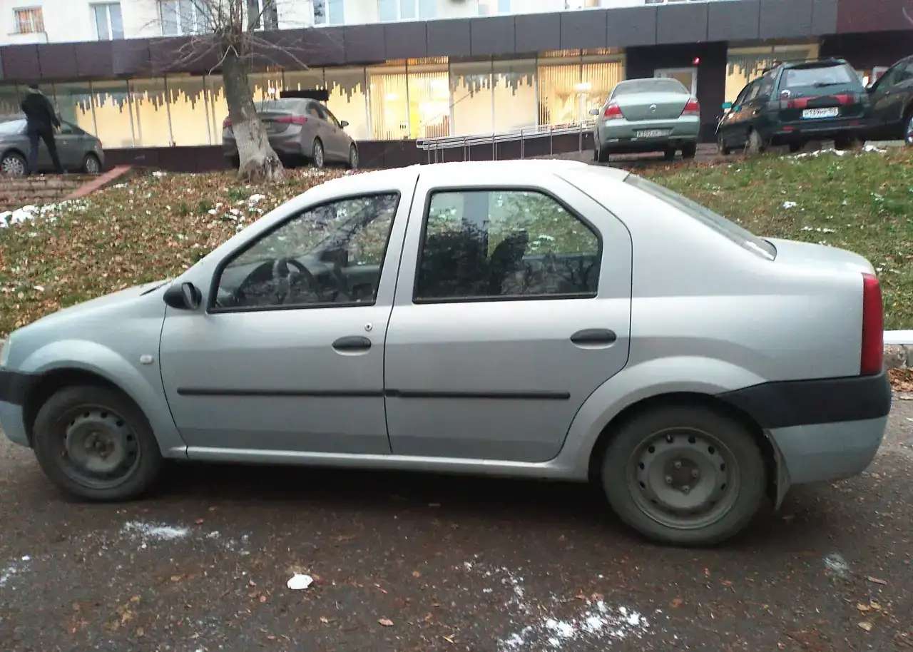 Автозапчасти на Рено Логан