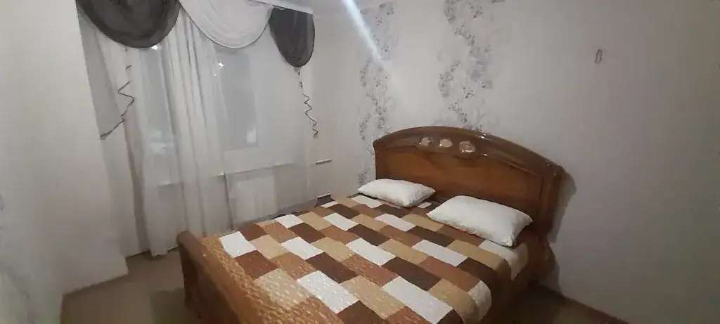 трехкомнатная шоколадка, шафиева 241