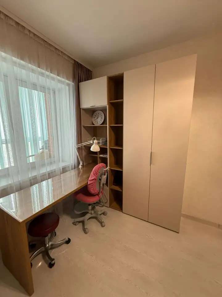 Сдам квартиру посуточно, Юрия Тена 23