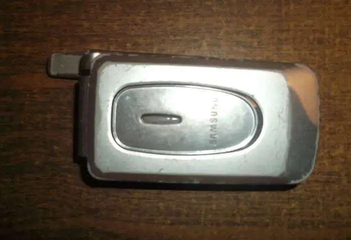 сотовый samsung на запчасти