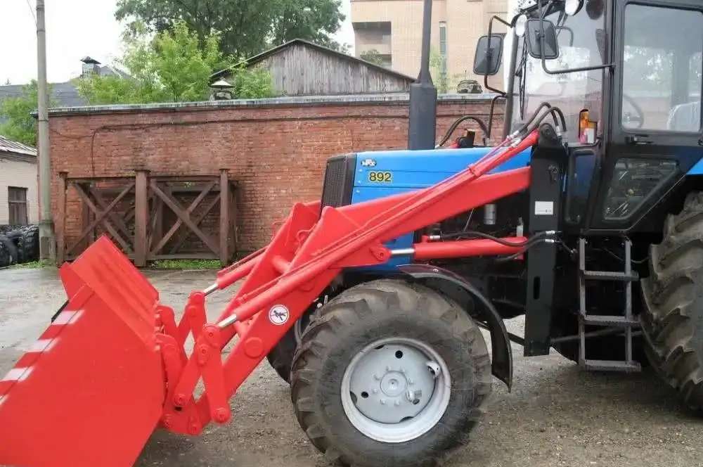 Погрузчик фронтальный навесной ПФН-038