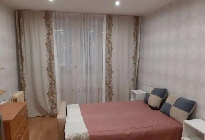 Посуточно квартира в Уфе, набережная рекй уфы 71