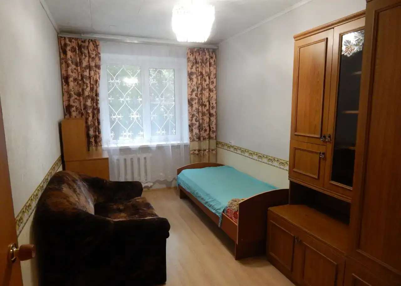 Сдам комнату,длительно, 11 кв.м.за 9,5.т.р.