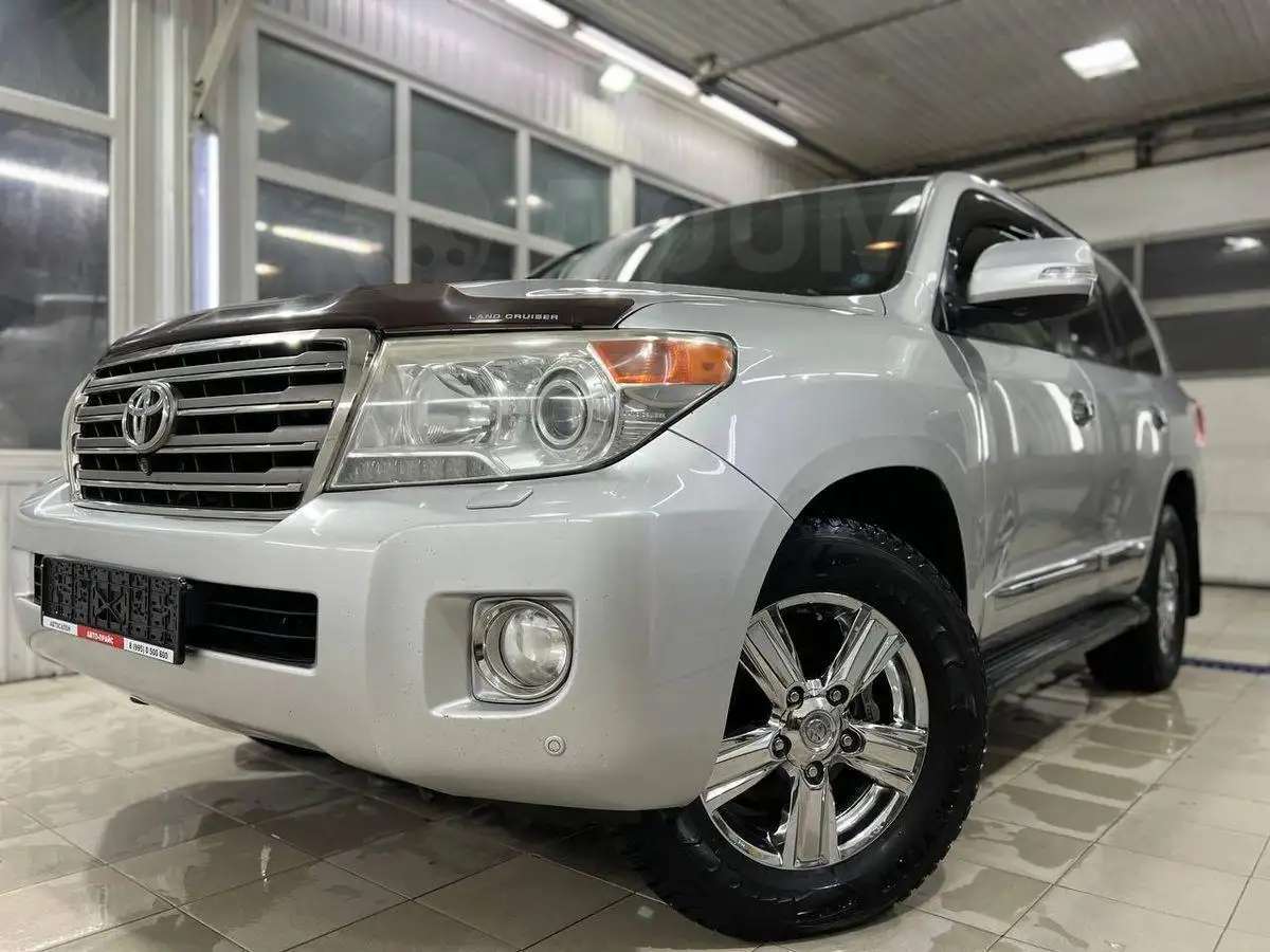 Продажа Toyota Land Cruiser, 2012 год