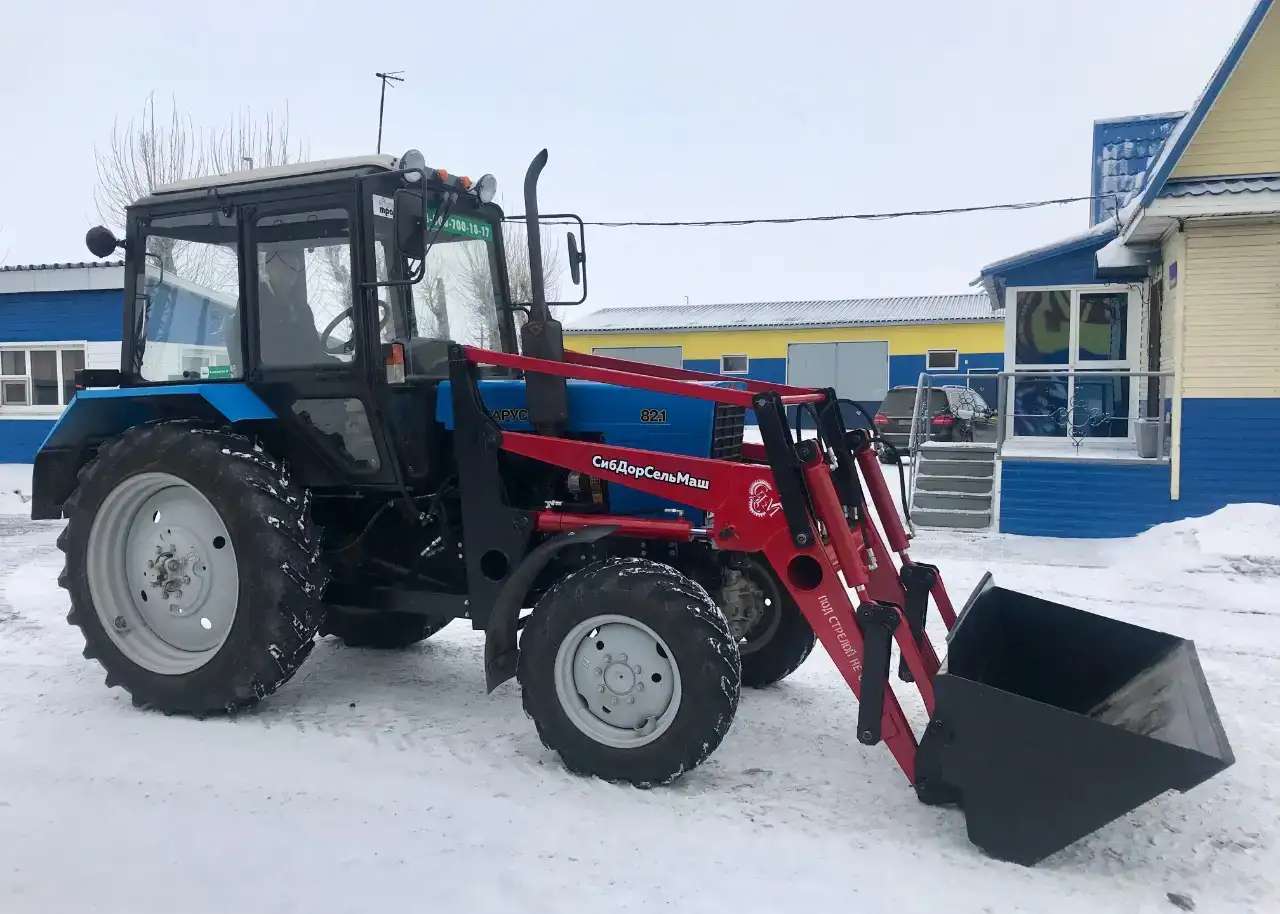 Погрузчик ПКУ-0,9 КУН усиленный на трактор МТЗ