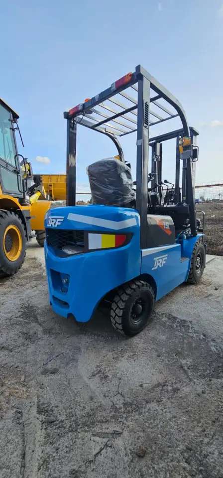 Вилочный погрузчик TRF D15-3Х