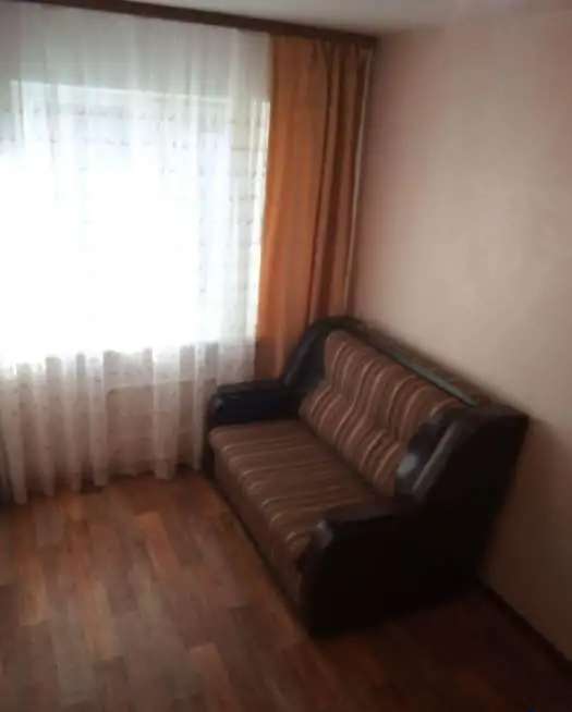 сдам комнату11м2, м.конева18