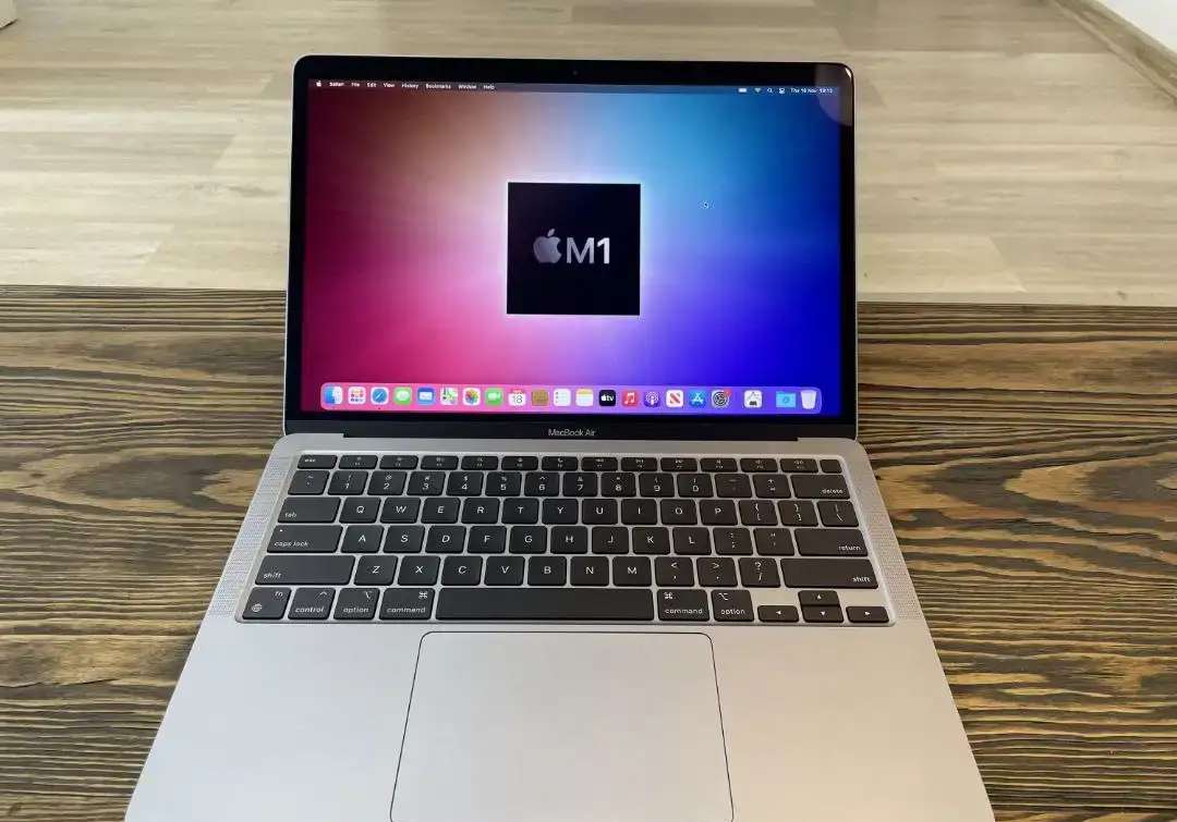 MacBook Air M1 8/250 MGN63 Open Box