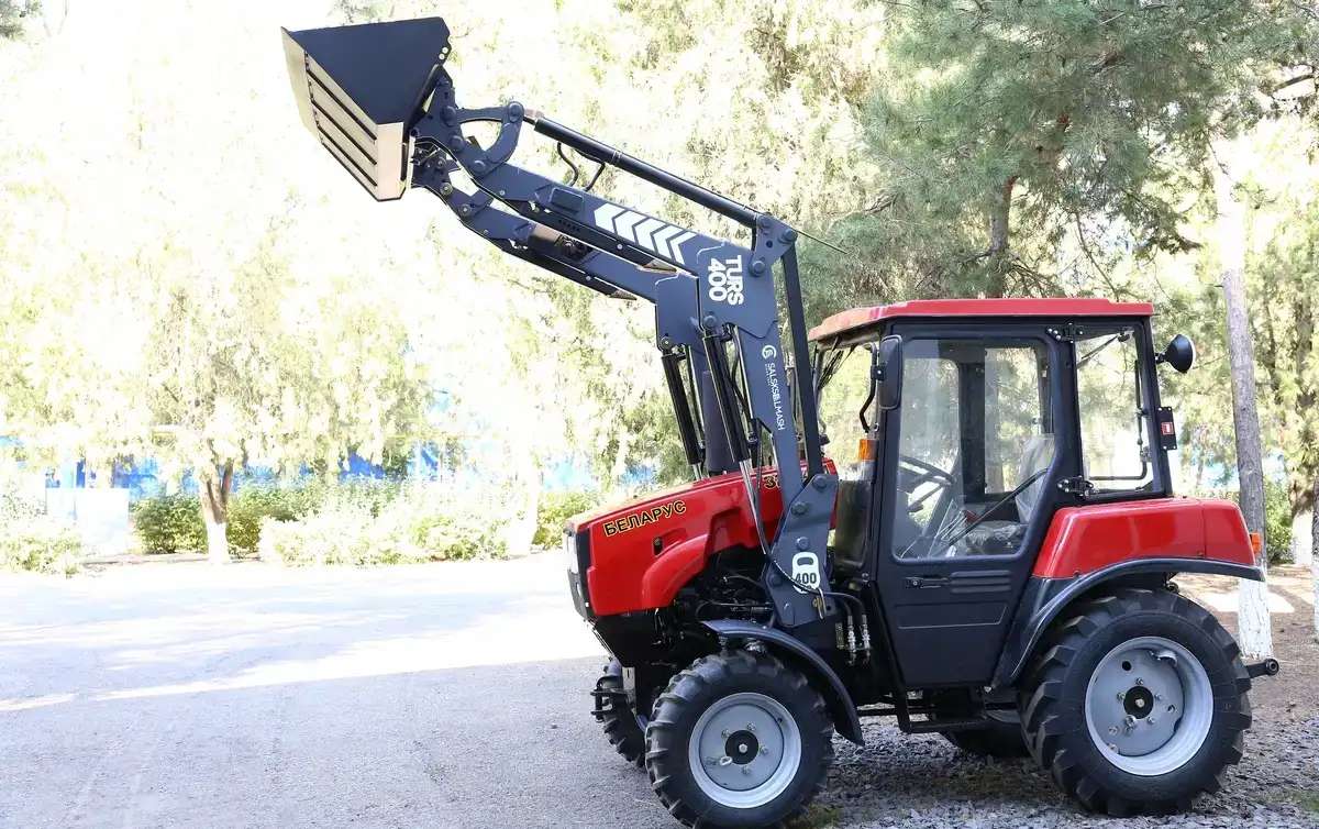 Погрузчик КУН (TURS)-400-0 для МТЗ-320 без рабочих органов