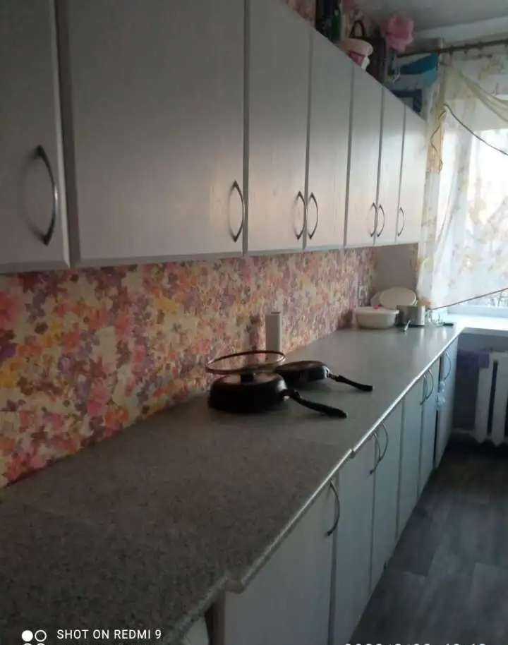 Сдается комната на Проспекте Октября.