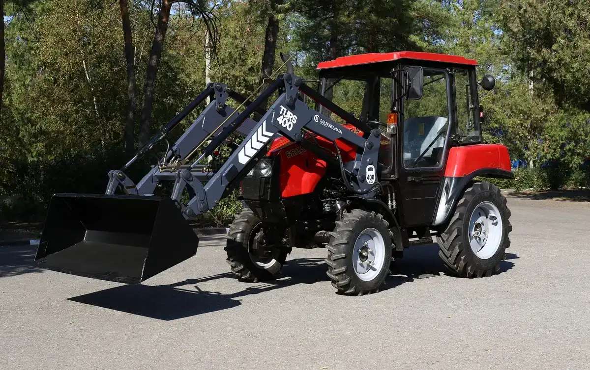 Погрузчик КУН (TURS)-400-0 для МТЗ-320 без рабочих органов