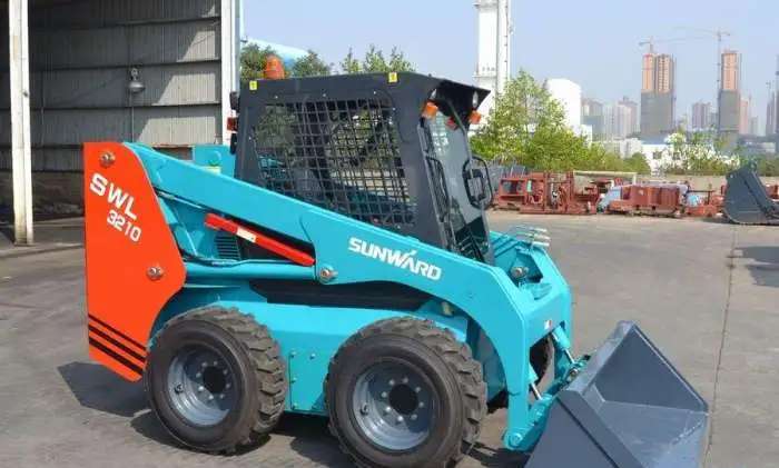 Мини погрузчик SUNWARD SWL3210