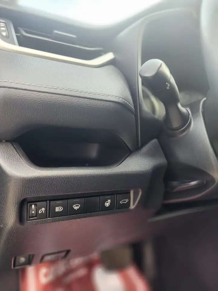 Toyota Rav 4 XLE Hybrid