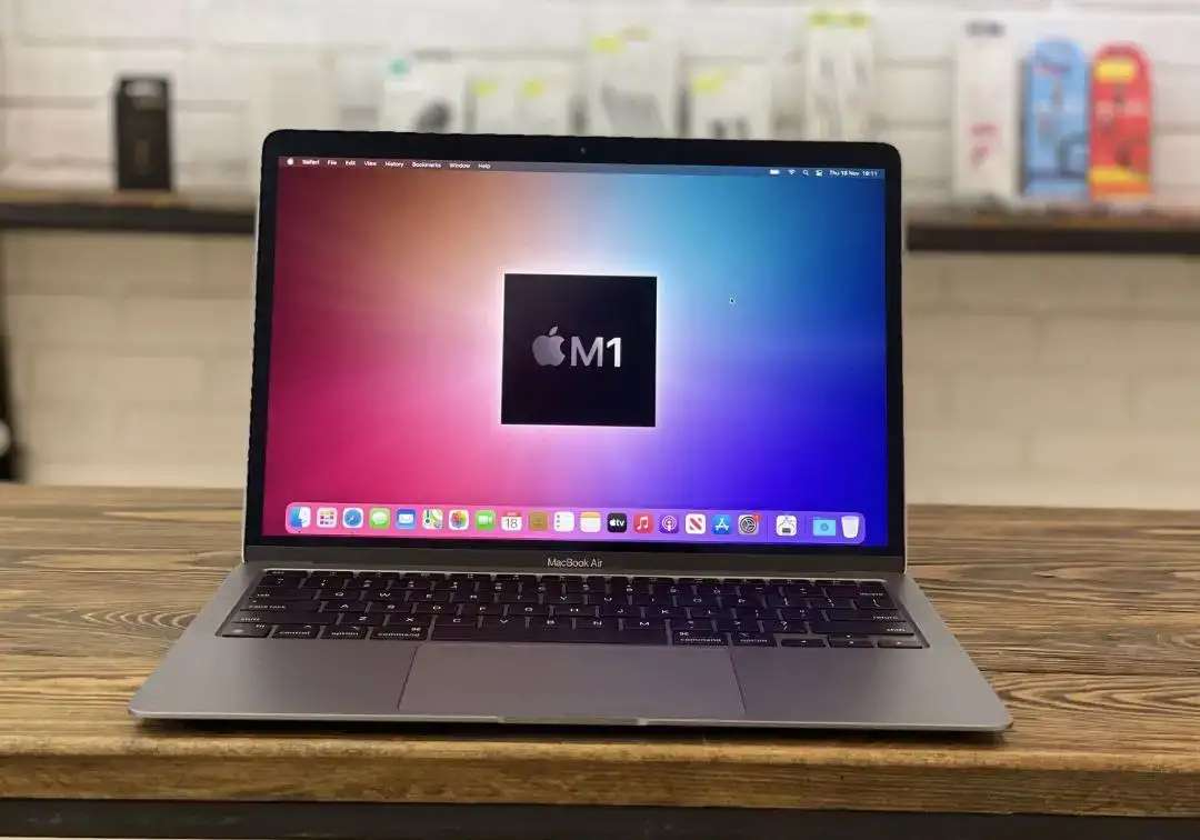 MacBook Air M1 8/250 MGN63 Open Box