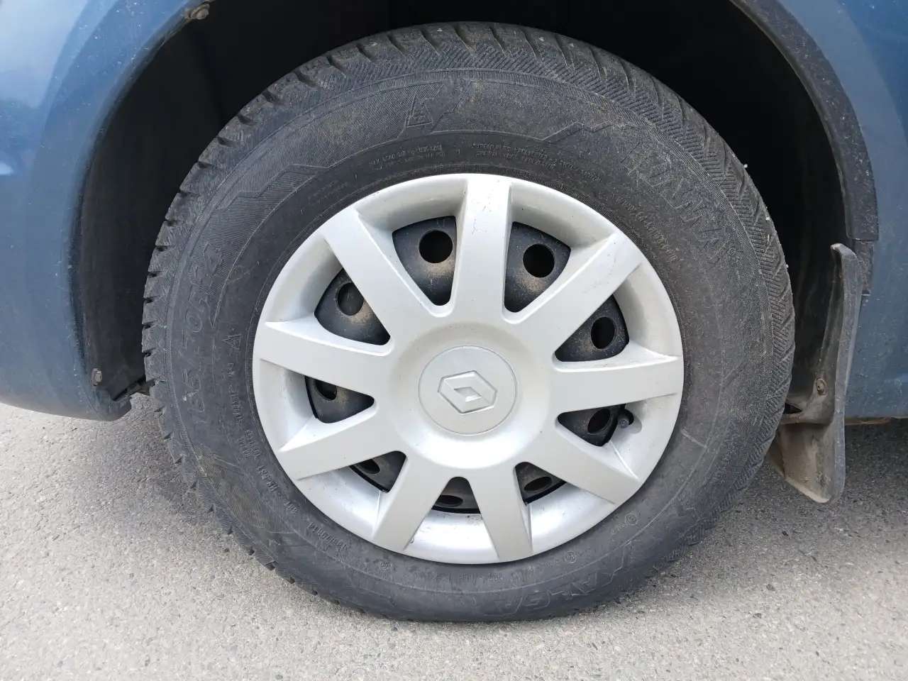 Продается Renault Logan, 2011 год