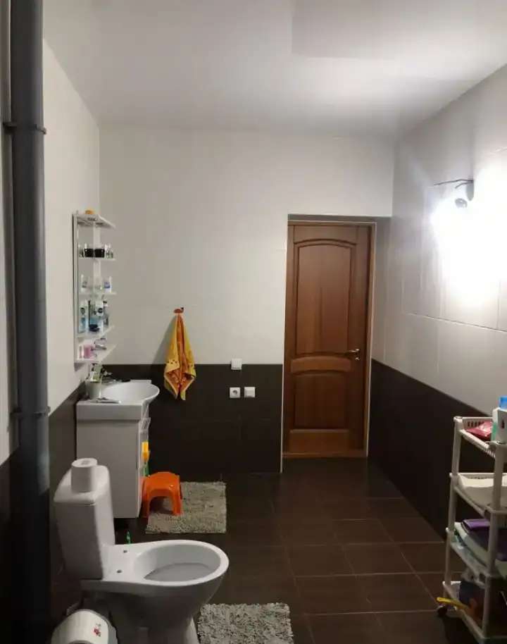 Продам дом, район, пос. Парфеновка, ул. Нижняя. 155,00 м2