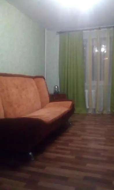 Комната в общежитии, Розы Люксембург,295Б