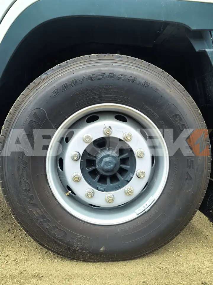 Автобетононасос Isuzu Giga, 2024