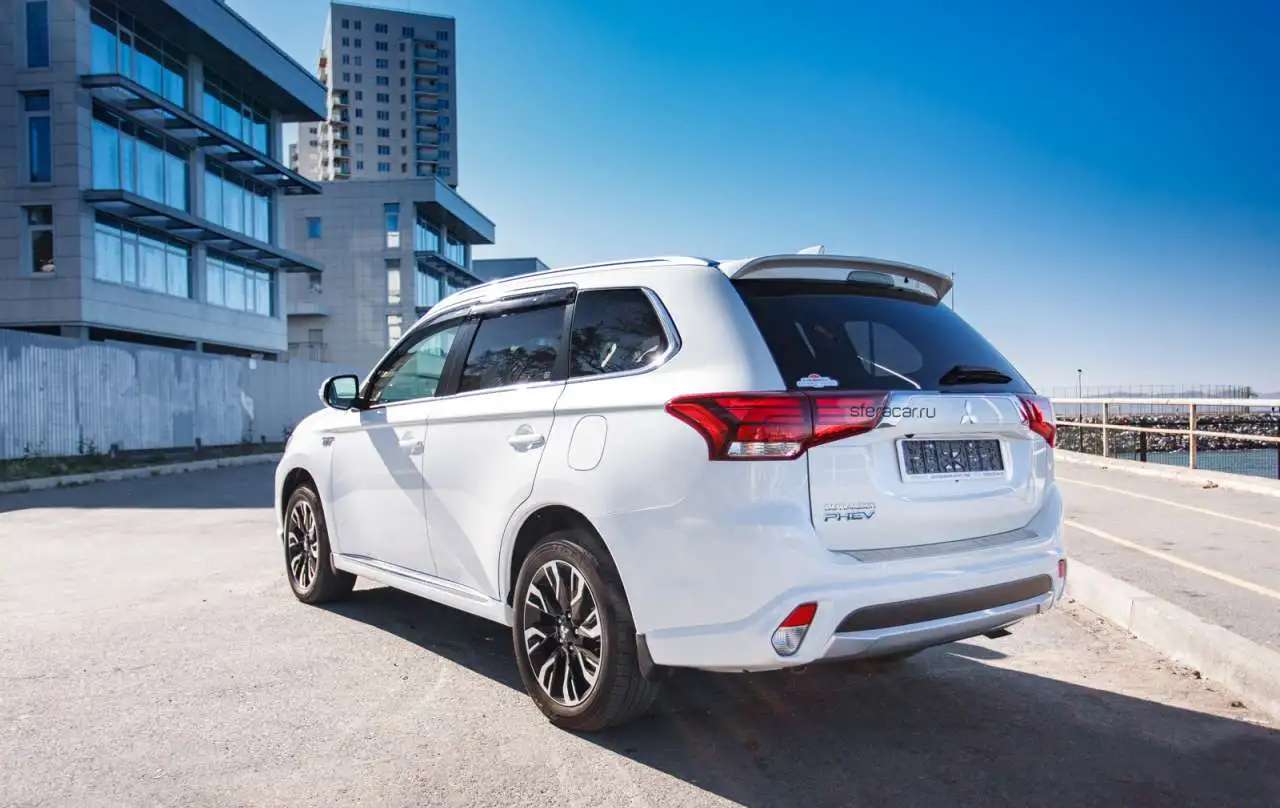 MITSUBISHI OUTLANDER PHEV GG2W 2017Г ПРОДАЕТСЯ В ОТЛИЧНОМ СОСТОЯНИИ С АУКЦИОНОВ ЯПОНИИ ПОД ЗАКАЗ
