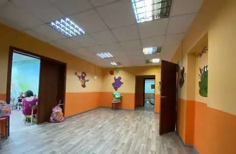 прмещение, ул. Тррилиссера 8/4 160,00 м2