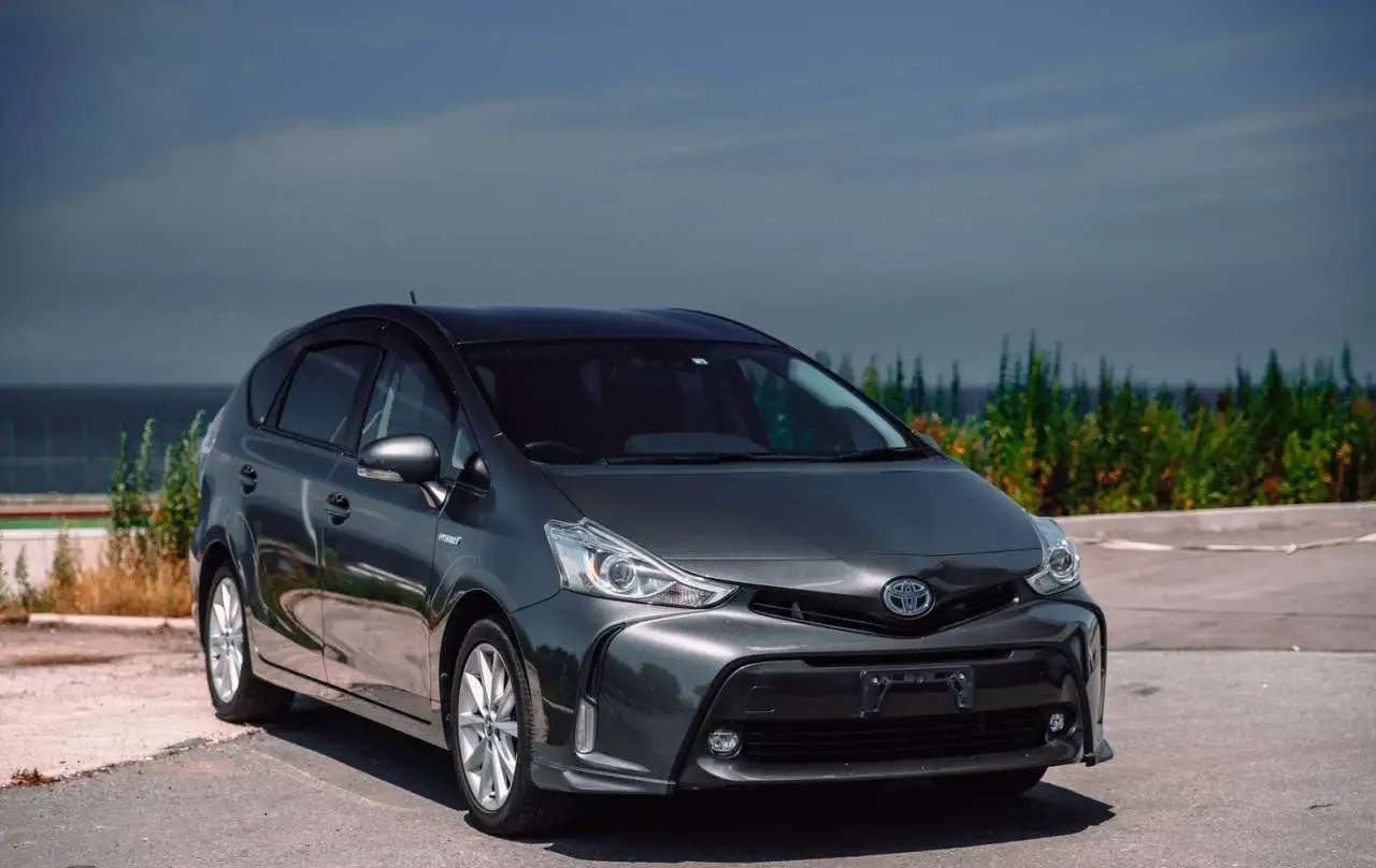 Toyota Prius Alpha, 2014 г ZVW41 ПРОДАЕТСЯ В ОТЛИЧНОМ СОСТОЯНИИ С АУКЦИОНОВ ЯПОНИИ ПОД ЗАКАЗ
