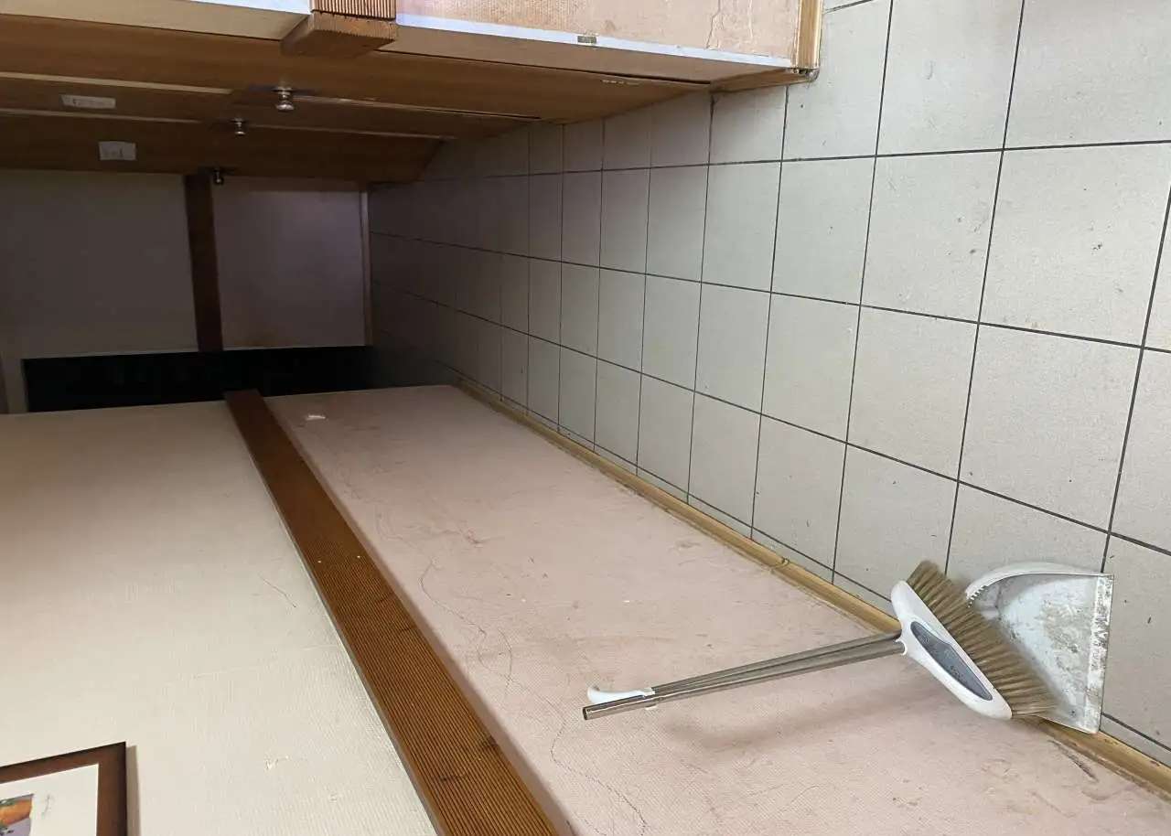 Продаёте добротный склад, улица Джамбула 30/2