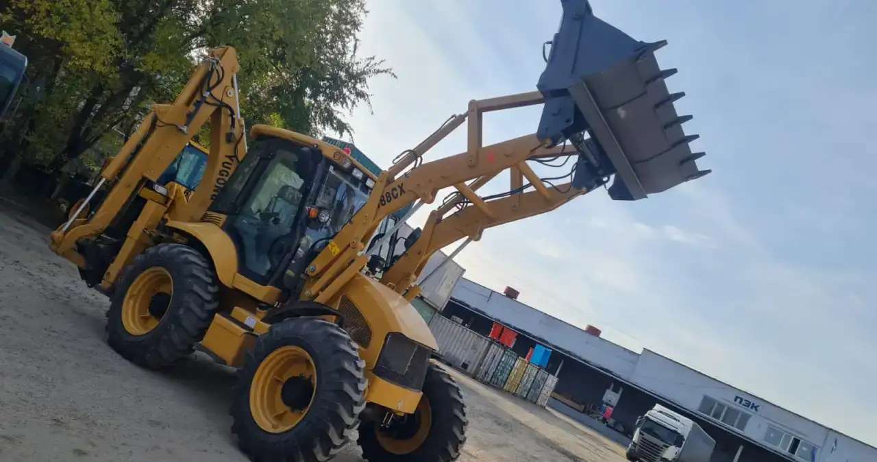 Экскаватор-погрузчик YUGONG 488CX (аналог JCB 4CX)