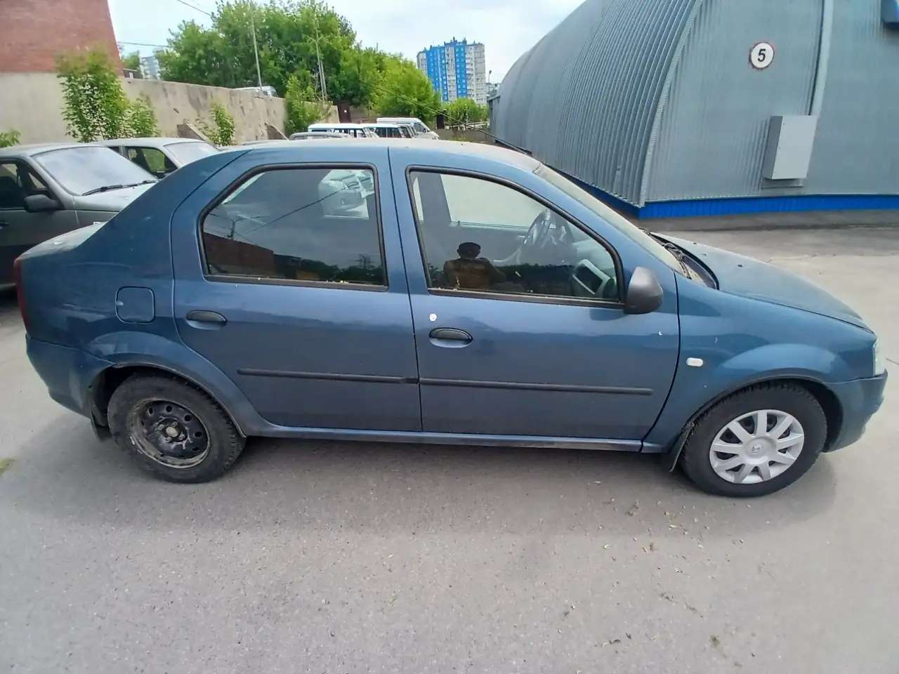 Продается Renault Logan, 2011 год