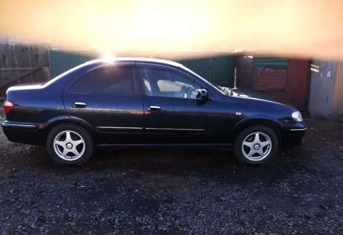 Машина Nissan Bluebird Sylphy