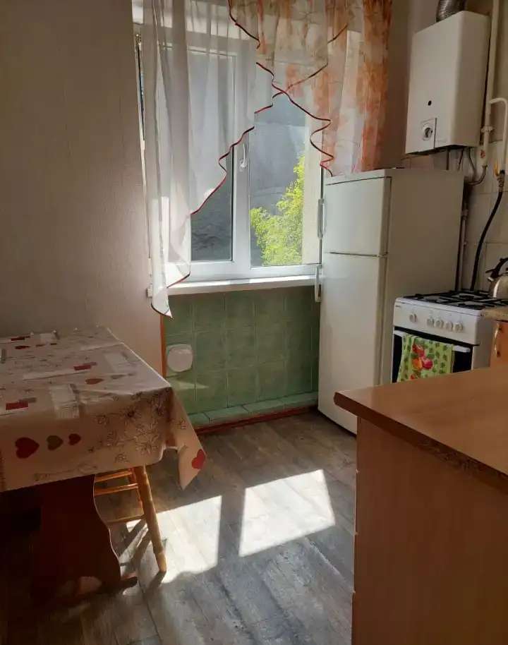 квартира в центре, Багратиона 87