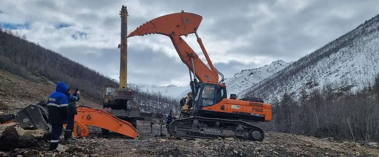 Мегарыхлитель Hyundai R450 в наличии