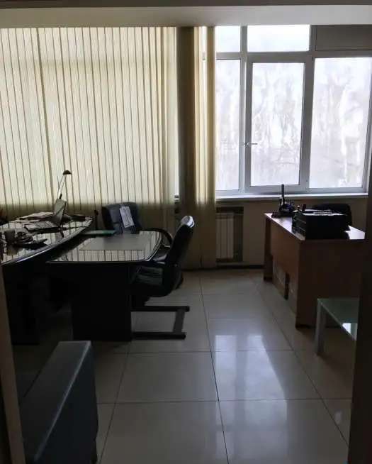 Отличный офис с мебелью!, 660041, Россия, ул.Академика Киренского 89