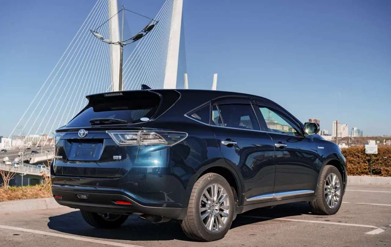 Toyota Harrier, AVU65 2017 г ПРОДАЕТСЯ В ОТЛИЧНОМ СОСТОЯНИИ С АУКЦИОНОВ ЯПОНИИ ПОД ЗАКАЗ