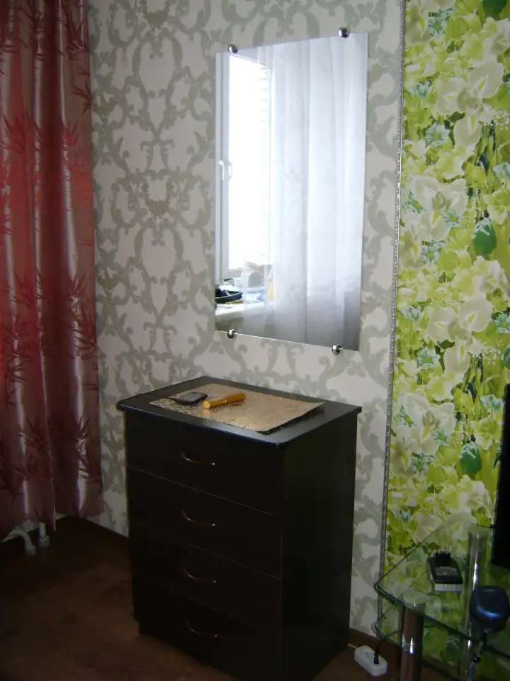 сдам 1 ком. квартиру семейной паре или женщине (без детей, без животных)