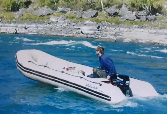 Продам лодку Solar-380 с мотром Tohatsu M25H(JET)