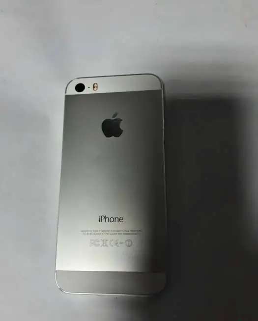 Продам Iphone 5s